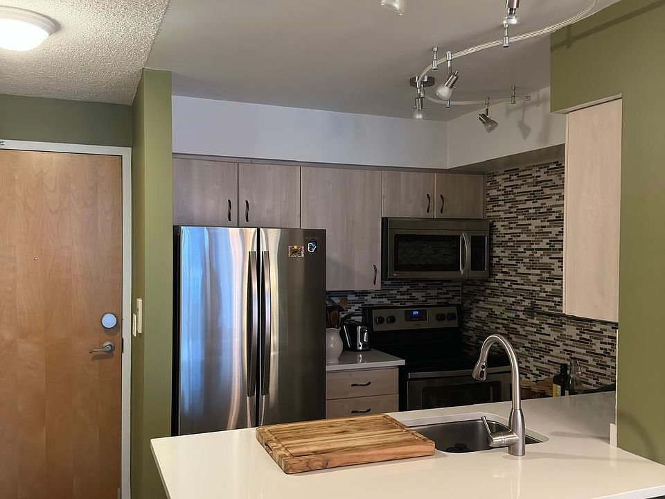 2nd image of 4978 Yonge St #1007