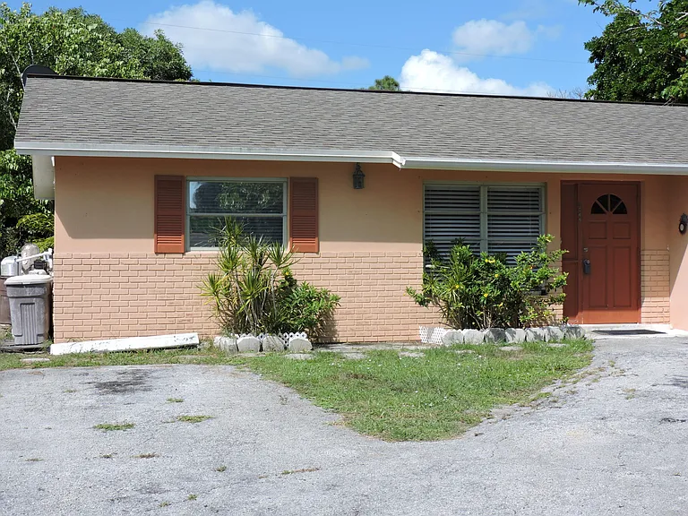 9046 SE Parkway Dr — Photo 16