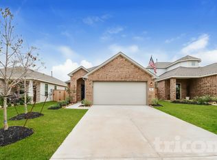 210 Pine Cavern Dr, Willis, TX 77378