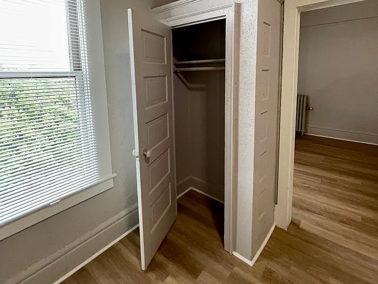 106 S Cedar St — Photo 31