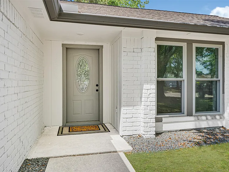 15722 Pagehurst Dr — Photo 5