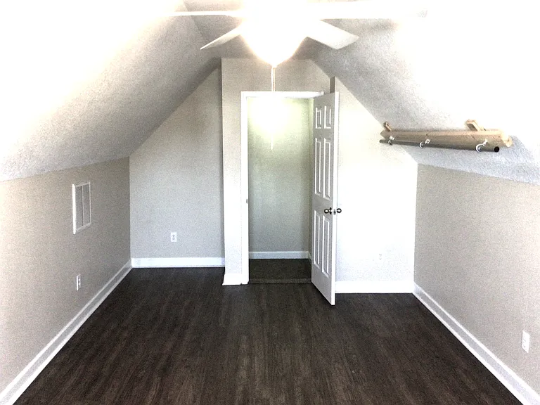 156 Cotillion Cres — Photo 11