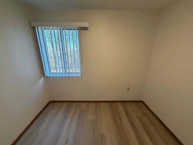 2713 Humboldt Rd — Photo 17