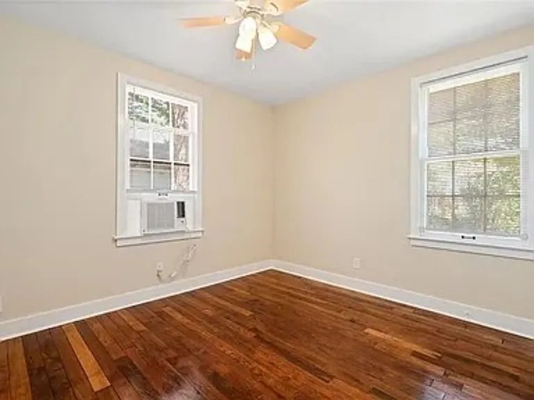 1450 McArthur St — Photo 4