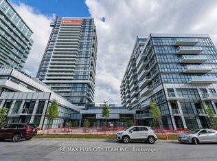 251 Manitoba St #501, Toronto, ON M8Y 0C7