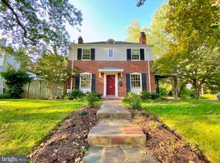 5801 Roosevelt St, Bethesda, MD 20817