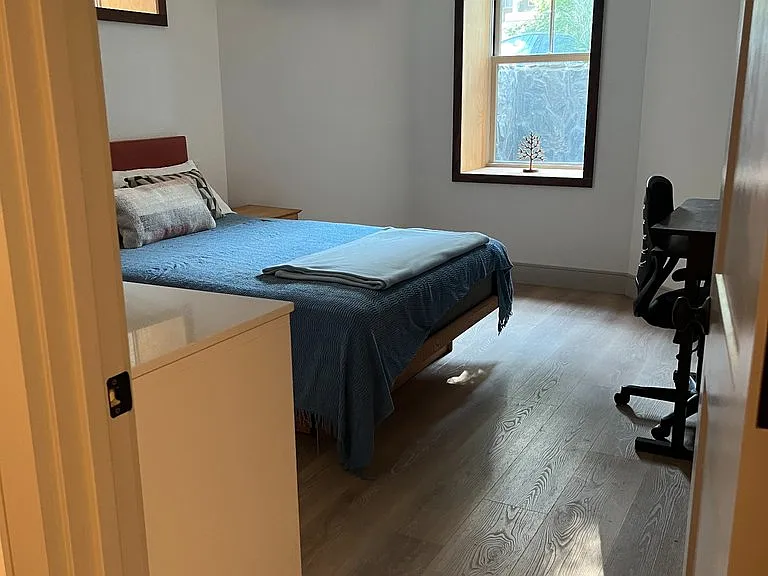 42 Dana St — Photo 3
