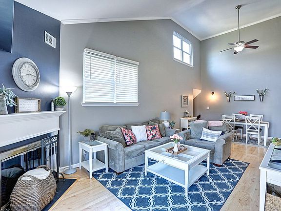 3rd image of 5821 Orchard Hill Ln
