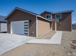 660 E Dewberry Ave #6, Omak, WA 98841