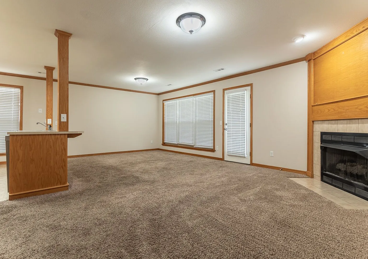 4 BR/2.5 BA Duplex in East Fayetteville — Photo 2