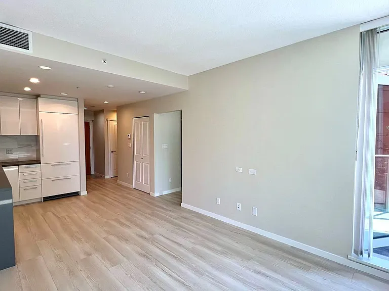 5728 Berton Ave #607 — Photo 5