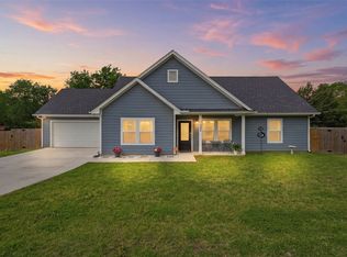 304 W Greenwood Ave, Bowie, TX 76230