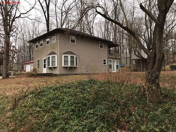 2nd image of 880 Lake Shore Dr N