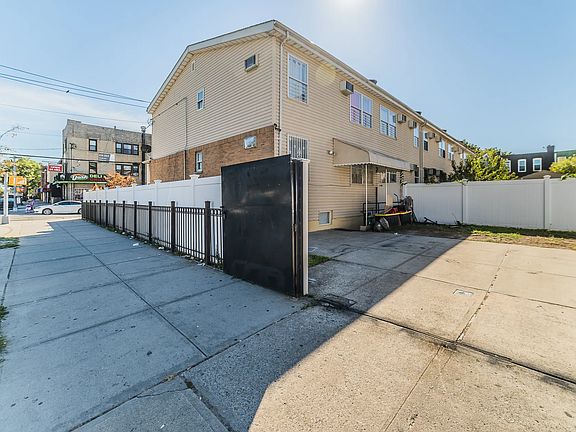 5th image of 16223 108th Ave