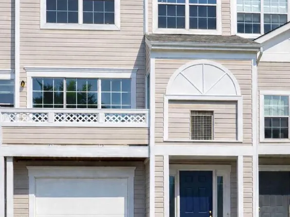 5111 Wyndham Rose Cv, Centreville, VA 20120