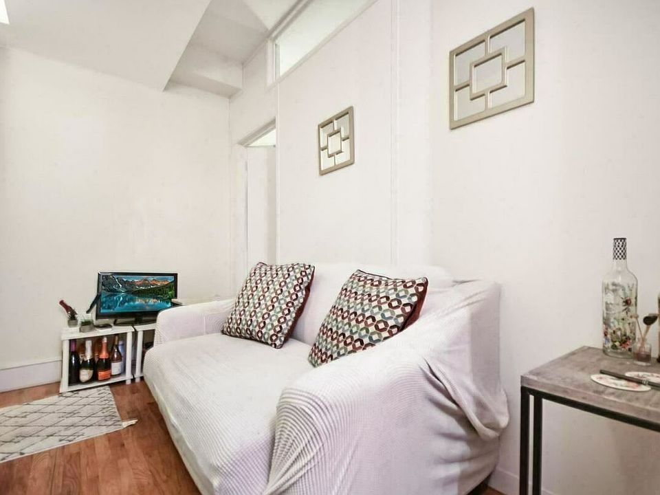 1st image of 247 E 81st St APT 2E
