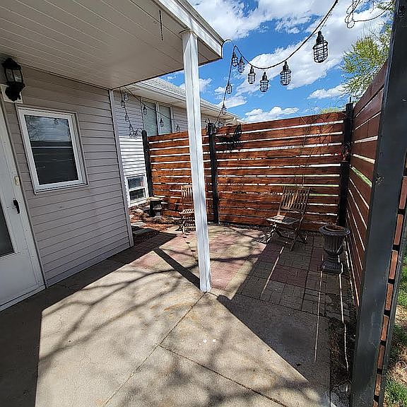 Listing photo 5