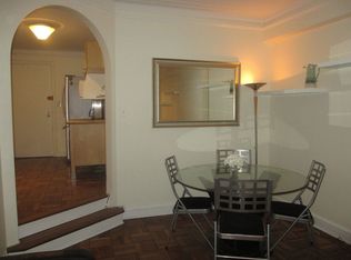 25 Central Park W APT 9H, New York, NY 10023
