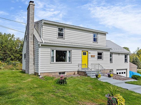 2nd image of 3035 Sherwood Rd