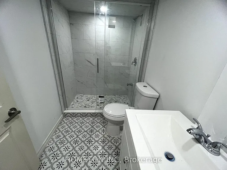 4 Pridham Pl #BASEMENT — Photo 13