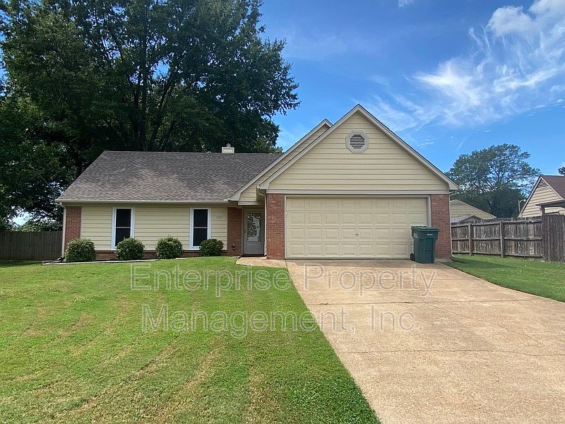 1st image of 7567 Coral Meadows Dr