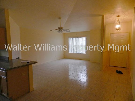 4th image of 109 14th St #B