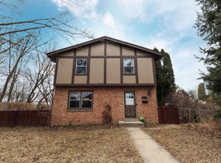 2517 N Dousman St, Milwaukee, WI