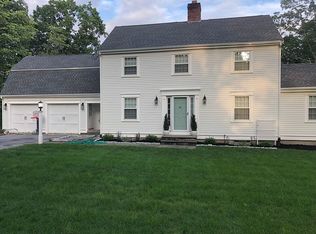 34 Crest Dr, Dover, MA 02030