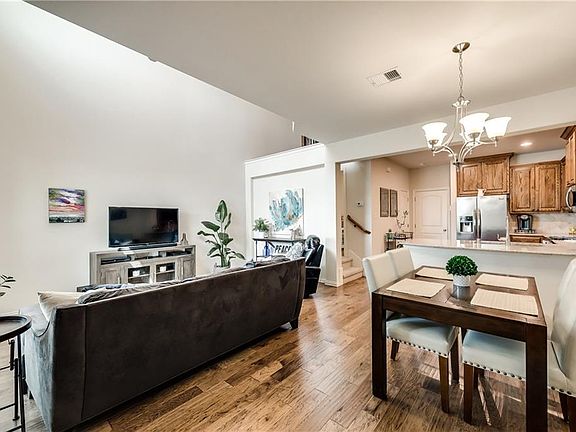 4th image of 3821 Cascade Sky Dr