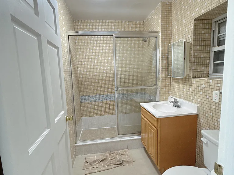 4318 Robinson St #7D — Photo 6