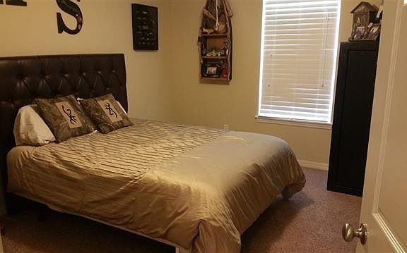 5th image of 2952 Carrie Dr