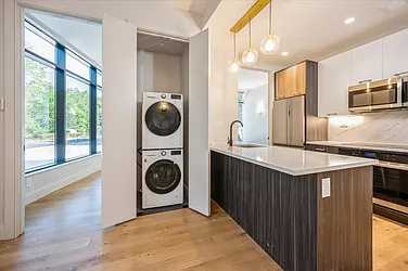 1890 Pelham Parkway South, #1B