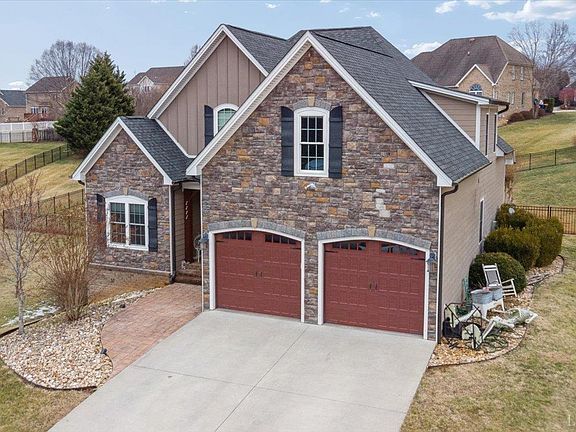 5th image of 1111 Lejack Cir