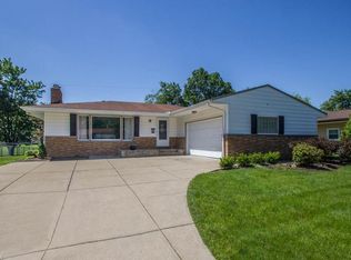 13365 Cherokee Trl, Middleburg Heights, OH 44130