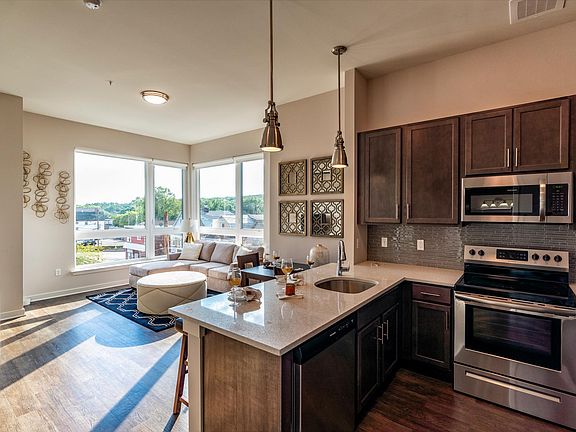 2nd image of 320 Valley St APT 303