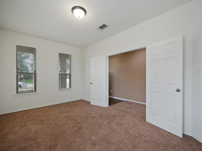 127 Bass Ln — Photo 8
