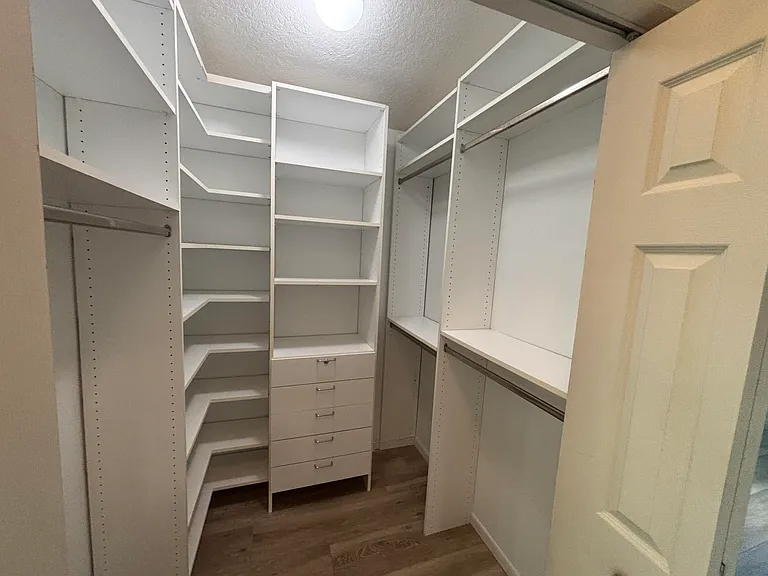 23426 Alzira Cir — Photo 12