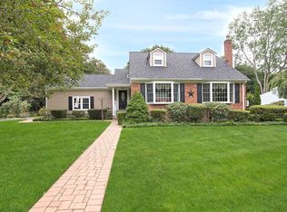 12 Oxford Ln, Smithtown, NY 11787