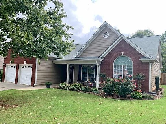2nd image of 870 Charles Hall Dr