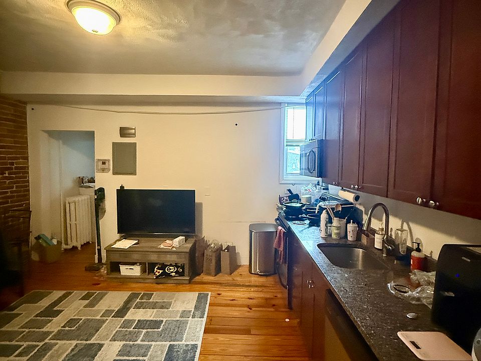 1st image of 58 Westland Ave APT 18