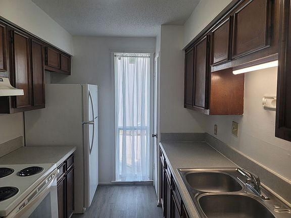 5th image of 215 Post Office St APT 302