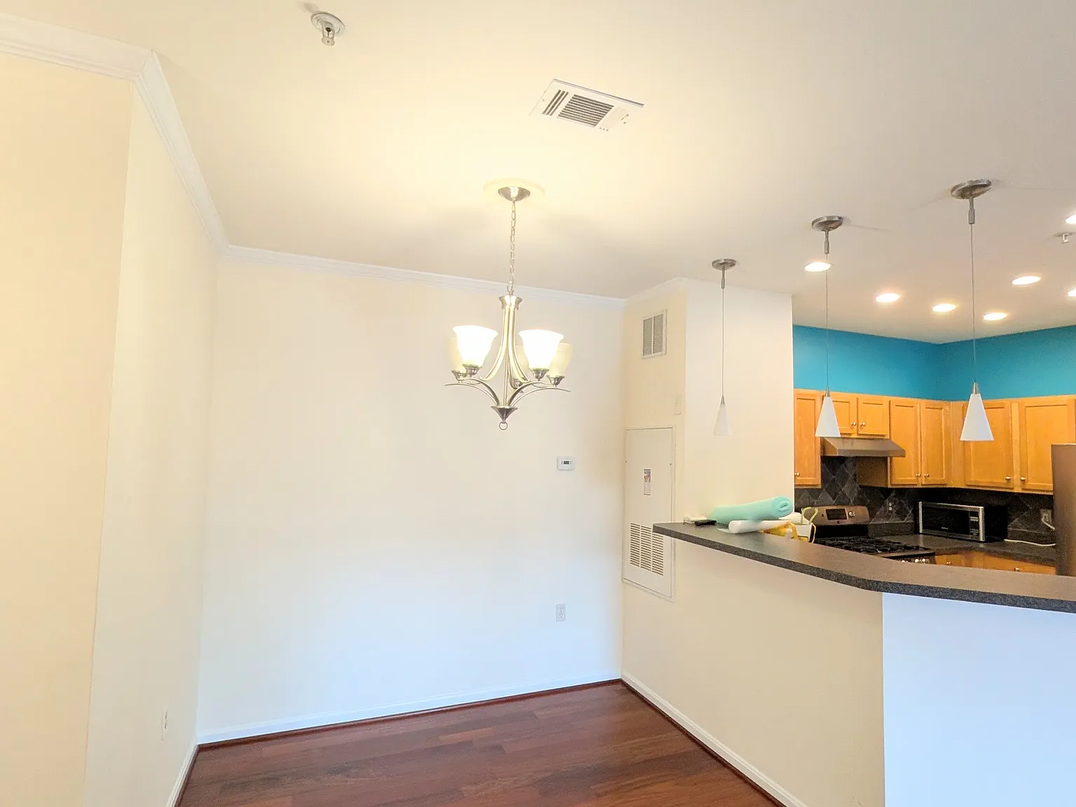 2 bed, 1102 sqft, $2,450 — Photo 4