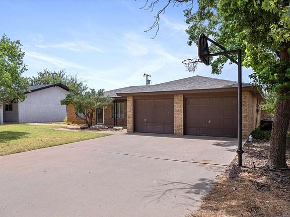 3rd image of 2044 Longhorn Dr