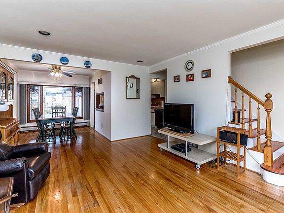 4th image of 188 Norman Dr