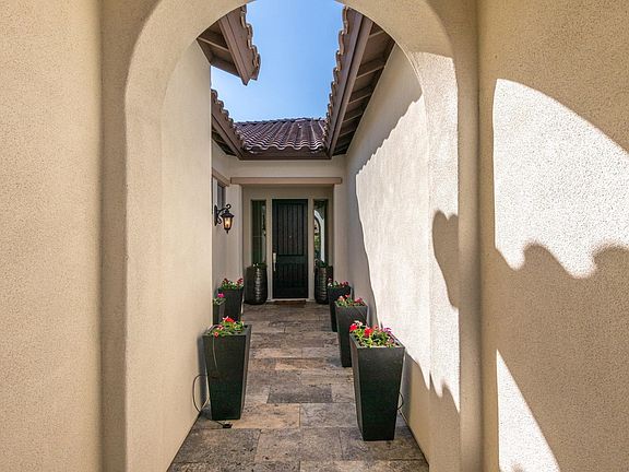 4th image of 5311 E Palo Brea Ln