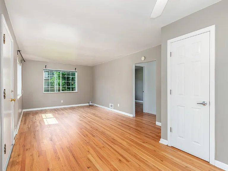 1385 S Grant St — Photo 6