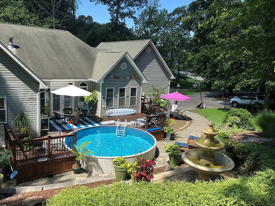 2nd image of 2135 Dasher Dr