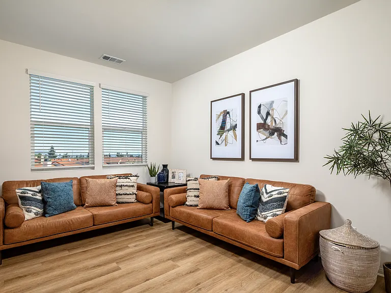 Calista Luxury Townhomes — Photo 21