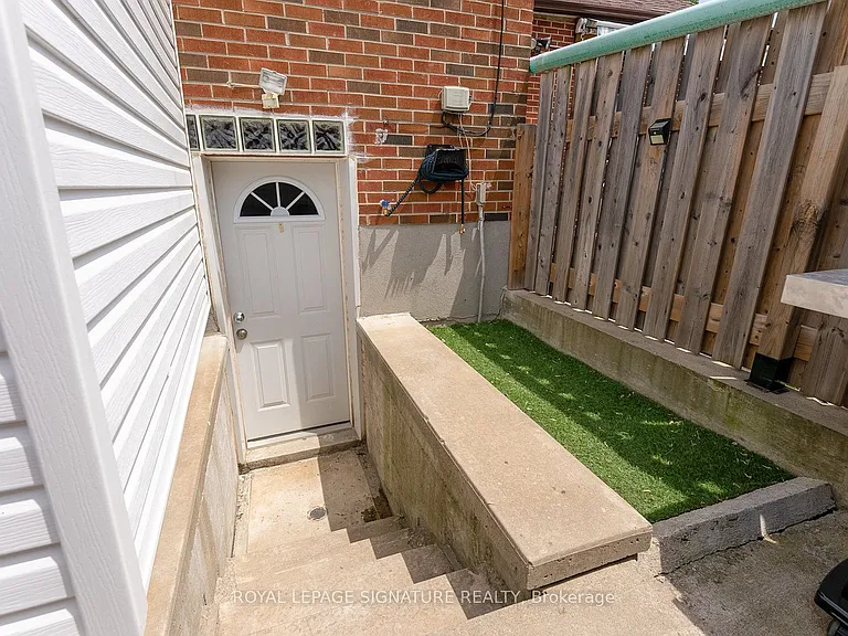 502 Westmount Ave #LOWER — Photo 5