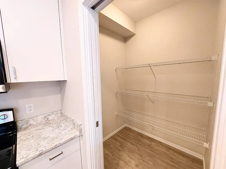 665 Redington Ave #208 — Photo 18